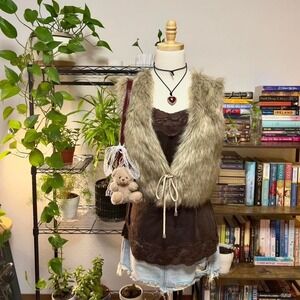 Vintage Y2K‎ Faux Fur Vest Crochet Back Womens Large Fairy Boho